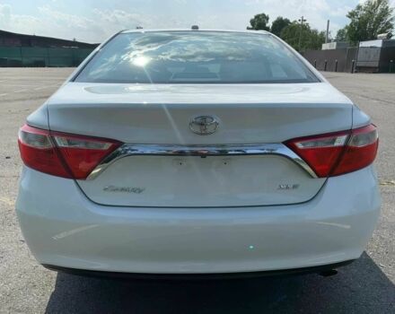 Белый Тойота Камри, объемом двигателя 2.5 л и пробегом 71 тыс. км за 3100 $, фото 4 на Automoto.ua