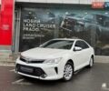 Белый Тойота Камри, объемом двигателя 2.49 л и пробегом 180 тыс. км за 16822 $, фото 1 на Automoto.ua