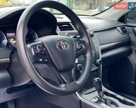 Білий Тойота Камрі, об'ємом двигуна 2.49 л та пробігом 165 тис. км за 13700 $, фото 12 на Automoto.ua