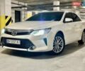 Белый Тойота Камри, объемом двигателя 2.49 л и пробегом 187 тыс. км за 16700 $, фото 1 на Automoto.ua