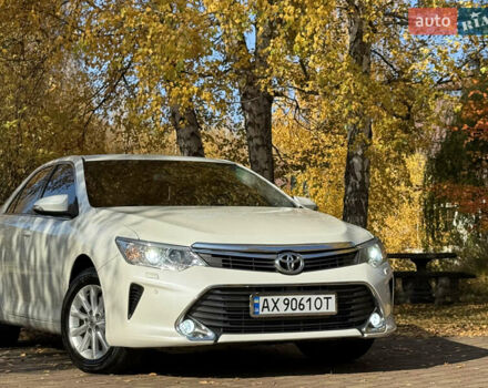 Тойота Камри 2016 в Харькове на Automoto.ua Белый Тойота Камри, объемом двигателя 2.49 л и пробегом 190 тыс. км за 16999 $, фото 14 на Automoto.ua