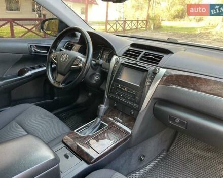 Білий Тойота Камрі, об'ємом двигуна 2.5 л та пробігом 198 тис. км за 15500 $, фото 22 на Automoto.ua