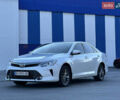 Белый Тойота Камри, объемом двигателя 2.49 л и пробегом 172 тыс. км за 16700 $, фото 2 на Automoto.ua