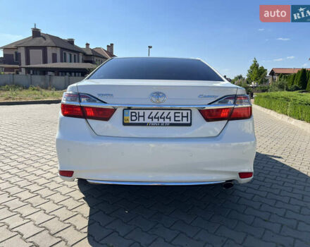 Белый Тойота Камри, объемом двигателя 2.49 л и пробегом 114 тыс. км за 17900 $, фото 30 на Automoto.ua