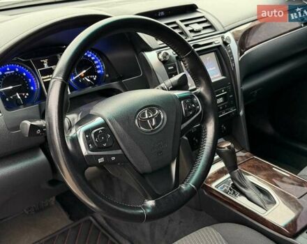 Белый Тойота Камри, объемом двигателя 2.49 л и пробегом 197 тыс. км за 16900 $, фото 16 на Automoto.ua