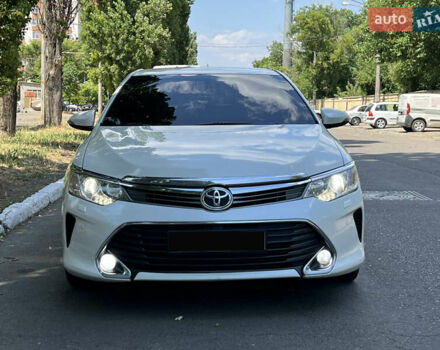 Белый Тойота Камри, объемом двигателя 2.49 л и пробегом 114 тыс. км за 17900 $, фото 12 на Automoto.ua