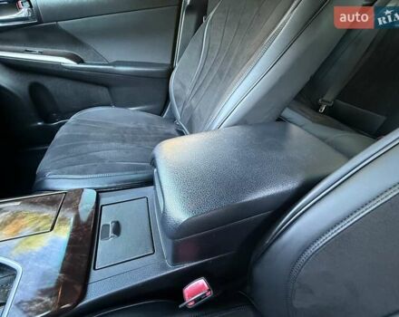 Белый Тойота Камри, объемом двигателя 2.49 л и пробегом 87 тыс. км за 18700 $, фото 68 на Automoto.ua