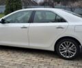 Белый Тойота Камри, объемом двигателя 2.5 л и пробегом 283 тыс. км за 15800 $, фото 2 на Automoto.ua