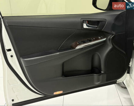 Білий Тойота Камрі, об'ємом двигуна 2.49 л та пробігом 171 тис. км за 15900 $, фото 15 на Automoto.ua