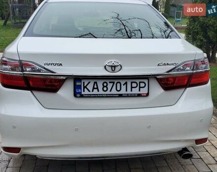 Белый Тойота Камри, объемом двигателя 2.5 л и пробегом 283 тыс. км за 15800 $, фото 4 на Automoto.ua