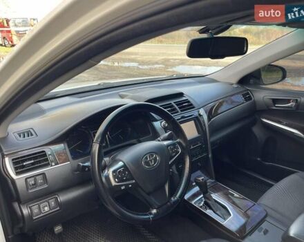 Білий Тойота Камрі, об'ємом двигуна 2.5 л та пробігом 198 тис. км за 15500 $, фото 19 на Automoto.ua