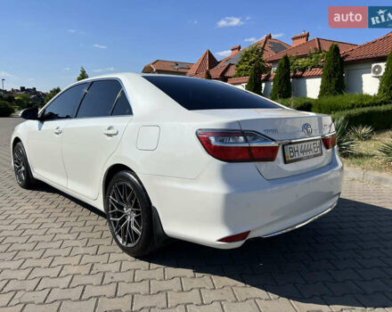 Белый Тойота Камри, объемом двигателя 2.49 л и пробегом 114 тыс. км за 17900 $, фото 9 на Automoto.ua