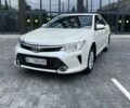 Белый Тойота Камри, объемом двигателя 2.49 л и пробегом 140 тыс. км за 15600 $, фото 1 на Automoto.ua