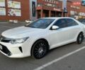 Белый Тойота Камри, объемом двигателя 2.49 л и пробегом 120 тыс. км за 16500 $, фото 1 на Automoto.ua