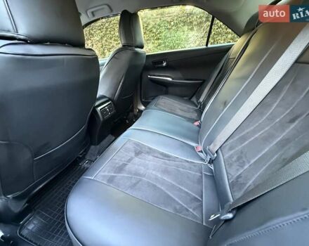 Белый Тойота Камри, объемом двигателя 2.49 л и пробегом 87 тыс. км за 18700 $, фото 47 на Automoto.ua