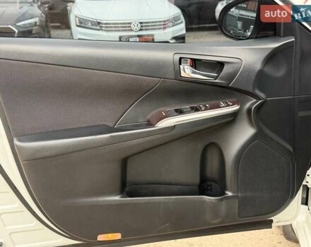 Белый Тойота Камри, объемом двигателя 2.49 л и пробегом 197 тыс. км за 16900 $, фото 33 на Automoto.ua