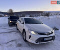 Белый Тойота Камри, объемом двигателя 2.49 л и пробегом 180 тыс. км за 16000 $, фото 1 на Automoto.ua