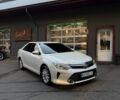 Белый Тойота Камри, объемом двигателя 2.49 л и пробегом 145 тыс. км за 17500 $, фото 1 на Automoto.ua