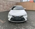 Белый Тойота Камри, объемом двигателя 2.5 л и пробегом 124 тыс. км за 16700 $, фото 2 на Automoto.ua