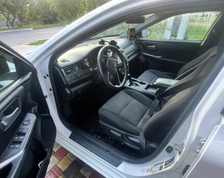 Білий Тойота Камрі, об'ємом двигуна 2.5 л та пробігом 121 тис. км за 12200 $, фото 2 на Automoto.ua