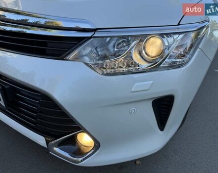 Белый Тойота Камри, объемом двигателя 2.49 л и пробегом 87 тыс. км за 18700 $, фото 105 на Automoto.ua