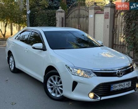 Белый Тойота Камри, объемом двигателя 2.49 л и пробегом 87 тыс. км за 18700 $, фото 1 на Automoto.ua