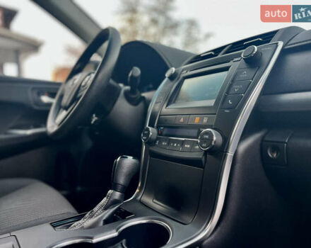 Белый Тойота Камри, объемом двигателя 2.49 л и пробегом 124 тыс. км за 16899 $, фото 9 на Automoto.ua