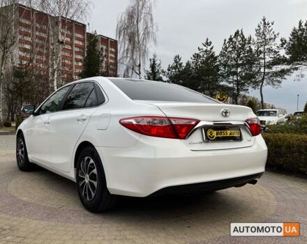 Белый Тойота Камри, объемом двигателя 2.5 л и пробегом 190 тыс. км за 13599 $, фото 4 на Automoto.ua