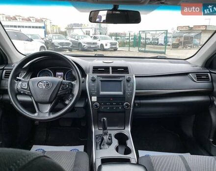 Білий Тойота Камрі, об'ємом двигуна 2.49 л та пробігом 165 тис. км за 13700 $, фото 17 на Automoto.ua