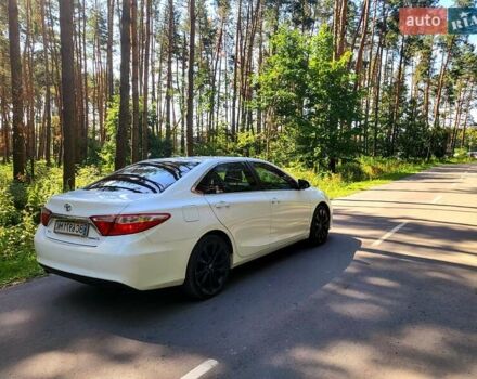 Белый Тойота Камри, объемом двигателя 2.5 л и пробегом 204 тыс. км за 13000 $, фото 21 на Automoto.ua