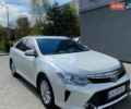 Белый Тойота Камри, объемом двигателя 2.49 л и пробегом 175 тыс. км за 15499 $, фото 1 на Automoto.ua
