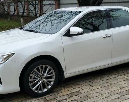 Белый Тойота Камри, объемом двигателя 2.5 л и пробегом 283 тыс. км за 15800 $, фото 1 на Automoto.ua