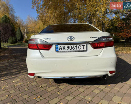 Тойота Камри 2016 в Харькове на Automoto.ua Белый Тойота Камри, объемом двигателя 2.49 л и пробегом 190 тыс. км за 16999 $, фото 38 на Automoto.ua
