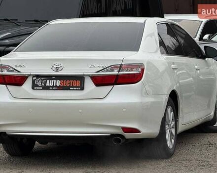 Белый Тойота Камри, объемом двигателя 2.49 л и пробегом 197 тыс. км за 16900 $, фото 11 на Automoto.ua