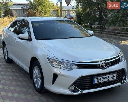 Белый Тойота Камри, объемом двигателя 2.49 л и пробегом 87 тыс. км за 18700 $, фото 4 на Automoto.ua