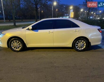Белый Тойота Камри, объемом двигателя 2.49 л и пробегом 4 тыс. км за 23500 $, фото 4 на Automoto.ua