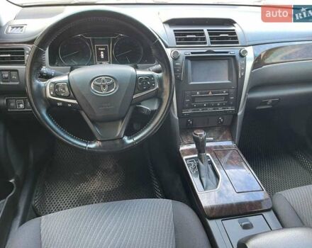 Білий Тойота Камрі, об'ємом двигуна 2.5 л та пробігом 198 тис. км за 15500 $, фото 17 на Automoto.ua
