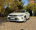 Тойота Камри 2016 в Харькове на Automoto.ua Белый Тойота Камри, объемом двигателя 2.49 л и пробегом 190 тыс. км за 16999 $, фото 5 на Automoto.ua