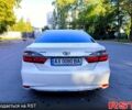 Белый Тойота Камри, объемом двигателя 2.5 л и пробегом 190 тыс. км за 15999 $, фото 3 на Automoto.ua