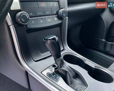 Білий Тойота Камрі, об'ємом двигуна 2.49 л та пробігом 165 тис. км за 13700 $, фото 13 на Automoto.ua