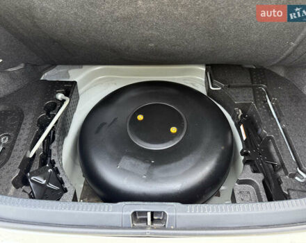 Білий Тойота Камрі, об'ємом двигуна 2.49 л та пробігом 185 тис. км за 14500 $, фото 23 на Automoto.ua