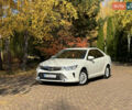 Тойота Камри 2016 в Харькове на Automoto.ua Белый Тойота Камри, объемом двигателя 2.49 л и пробегом 190 тыс. км за 16999 $, фото 2 на Automoto.ua