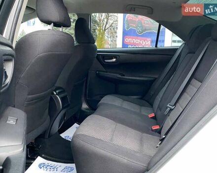 Білий Тойота Камрі, об'ємом двигуна 2.49 л та пробігом 165 тис. км за 13700 $, фото 14 на Automoto.ua