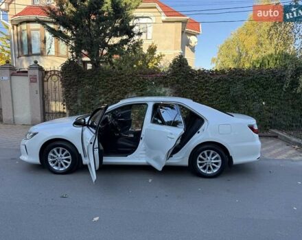 Белый Тойота Камри, объемом двигателя 2.49 л и пробегом 87 тыс. км за 18700 $, фото 32 на Automoto.ua