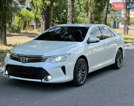Белый Тойота Камри, объемом двигателя 2.49 л и пробегом 114 тыс. км за 17900 $, фото 8 на Automoto.ua