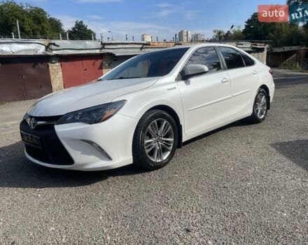 Білий Тойота Камрі, об'ємом двигуна 2.5 л та пробігом 158 тис. км за 15900 $, фото 5 на Automoto.ua