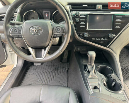 Білий Тойота Камрі, об'ємом двигуна 2.49 л та пробігом 80 тис. км за 21900 $, фото 26 на Automoto.ua