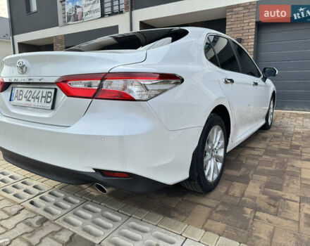 Тойота Камри 2017 в Черновцах на Automoto.ua Белый Тойота Камри, объемом двигателя 2.49 л и пробегом 80 тыс. км за 22900 $, фото 33 на Automoto.ua