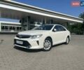Белый Тойота Камри, объемом двигателя 2.49 л и пробегом 217 тыс. км за 17300 $, фото 1 на Automoto.ua
