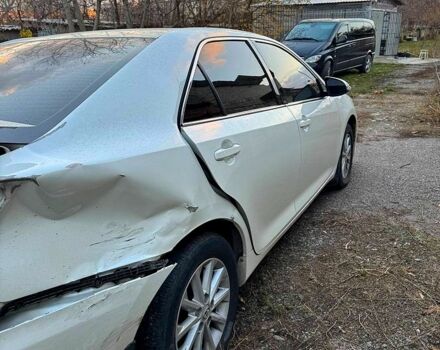 Білий Тойота Камрі, об'ємом двигуна 2.5 л та пробігом 169 тис. км за 11000 $, фото 4 на Automoto.ua